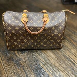 Louis Vuitton - Speedy 35